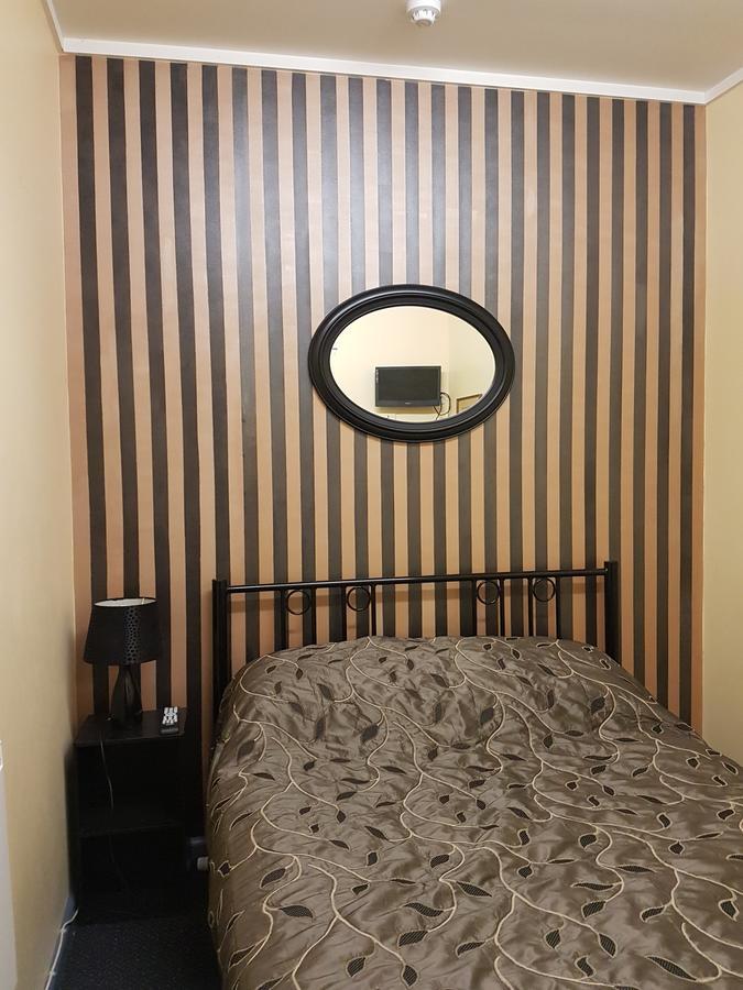 נאפייר Archies Bunker Affordable Accommodation מראה חיצוני תמונה