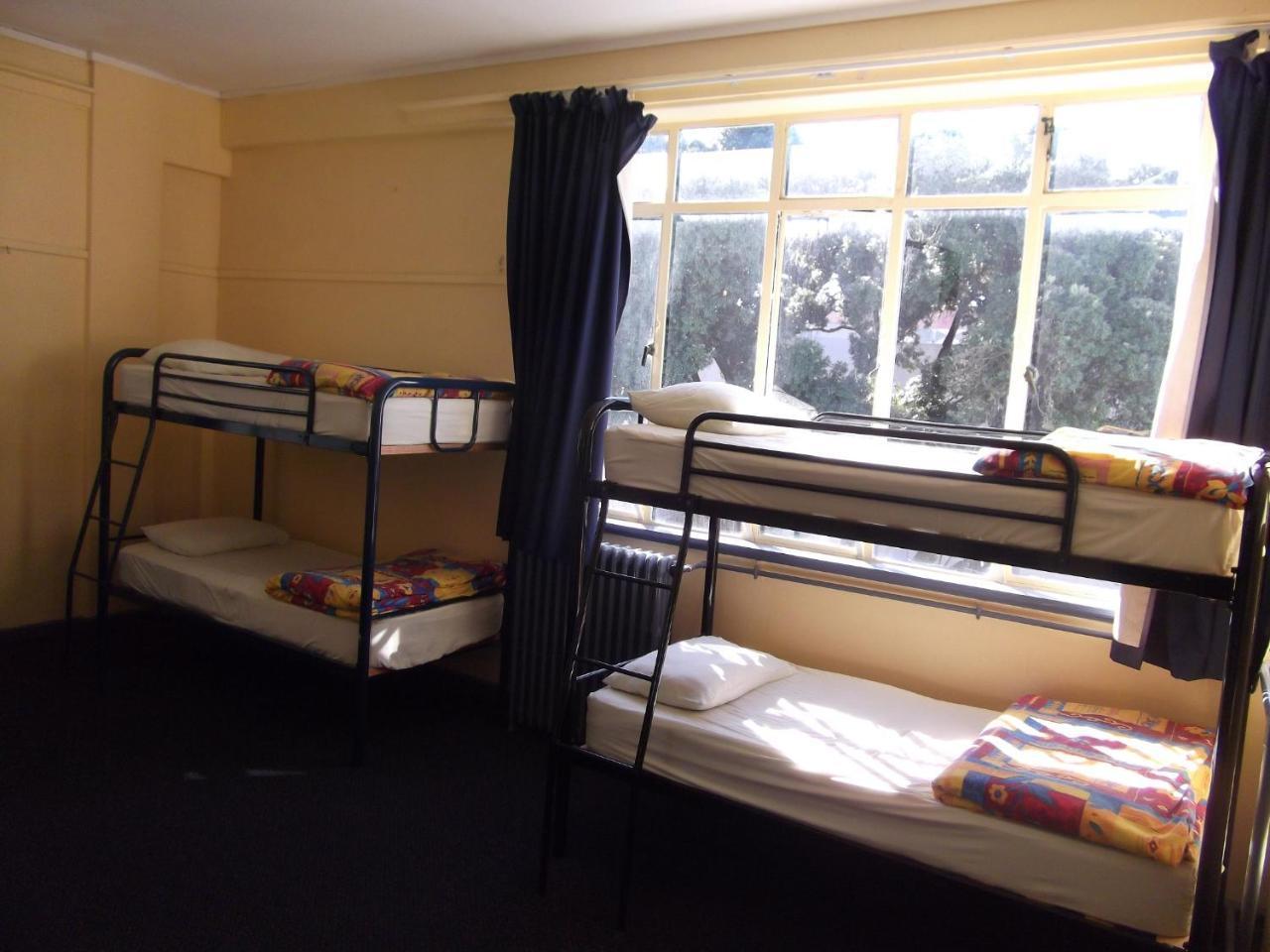נאפייר Archies Bunker Affordable Accommodation מראה חיצוני תמונה