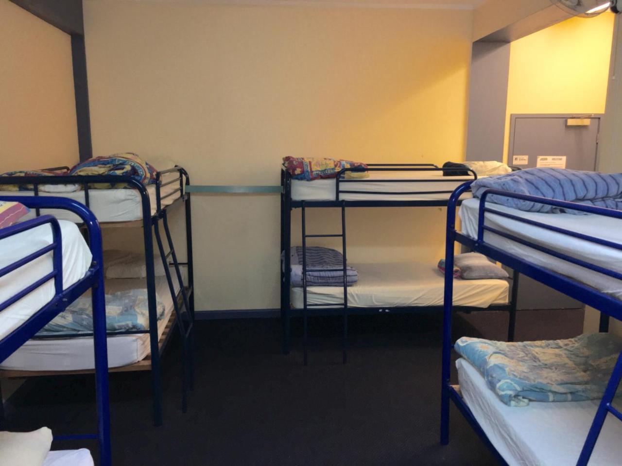 נאפייר Archies Bunker Affordable Accommodation מראה חיצוני תמונה