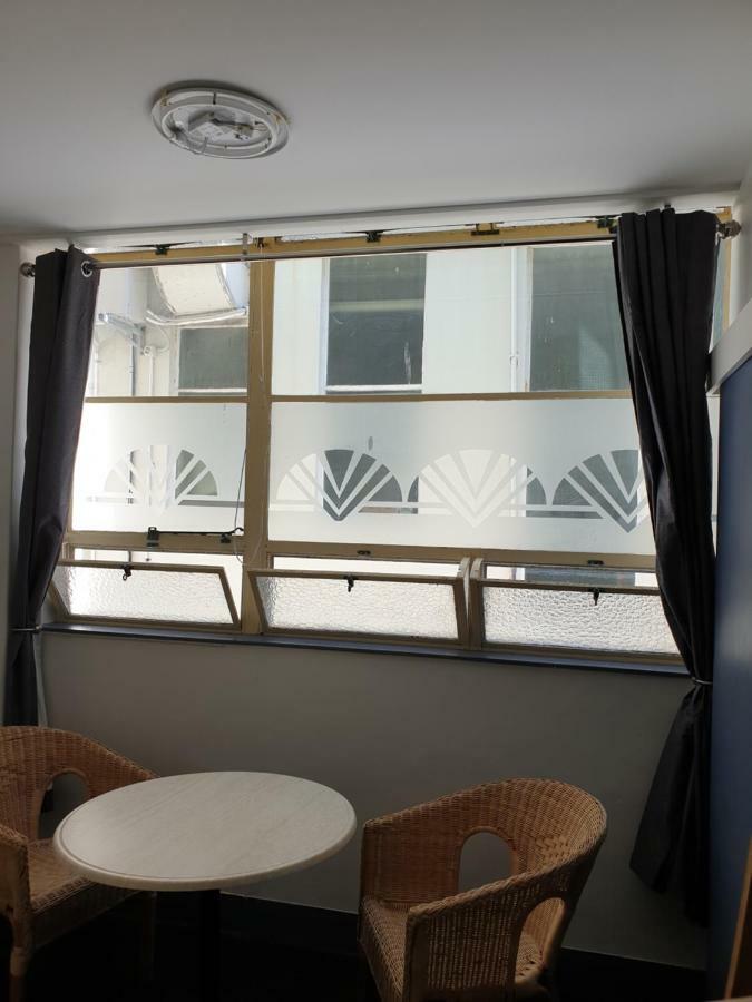 נאפייר Archies Bunker Affordable Accommodation מראה חיצוני תמונה